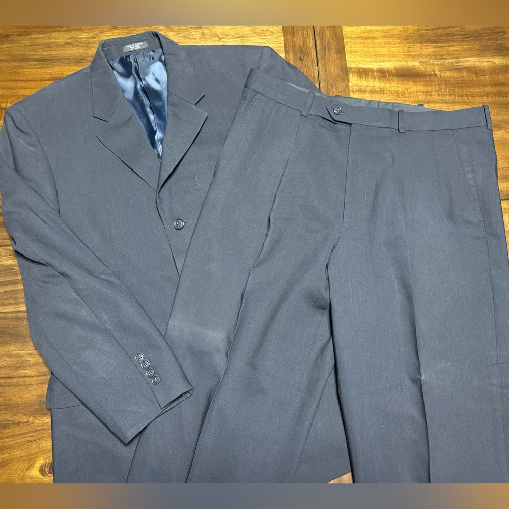 Paulo Solari 33 Waist, Men’s Suit Jacket and Pants Dark Blue
